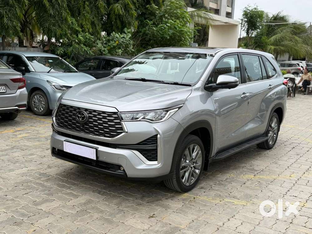 Toyota Innova Hycross 2.0 Vx (o) Hybrid 7 Str, 2024, Petrol