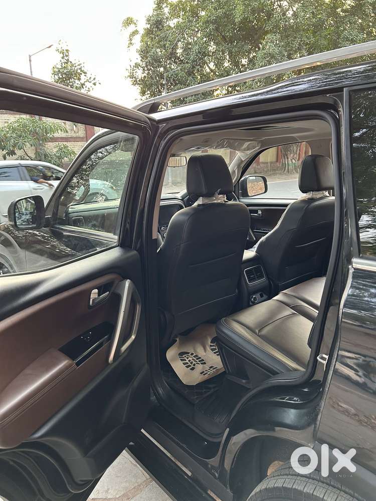Mahindra Scorpio N Z8 L Petrol At 7 Str, 2022, Petrol