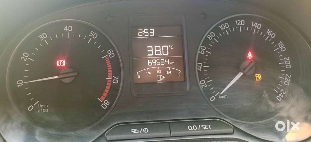 Skoda Rapid Tsi Active 1.0 Mt, 2021, Petrol