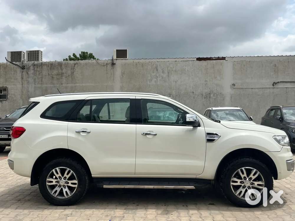 Ford Endeavour 3.2 Trend At 4x4, 2016, Diesel