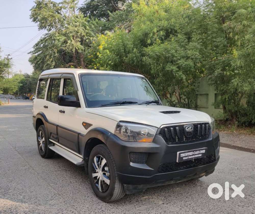 Mahindra Scorpio S4 Plus 9s, 2016, Diesel
