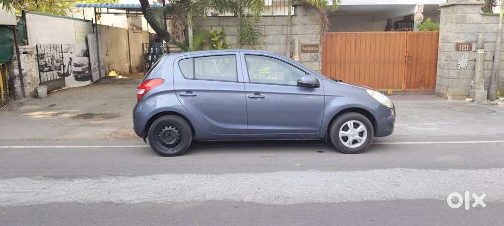 Hyundai I20 2010-2012 1.2 Sportz, 2011, Petrol