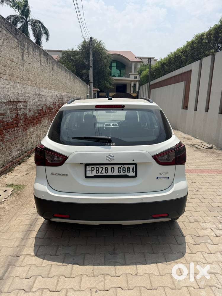 S Cross Hybrid 2019 Zdi+