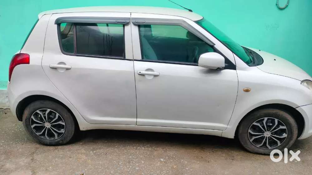 Maruti Suzuki Swift 2010 Petrol 65000 Km Driven
