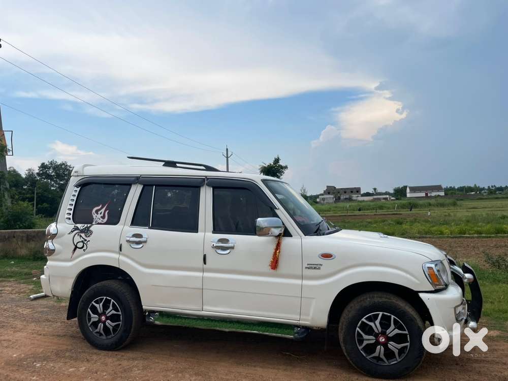 Mahindra Scorpio Classic 2013 Diesel Well Maintained