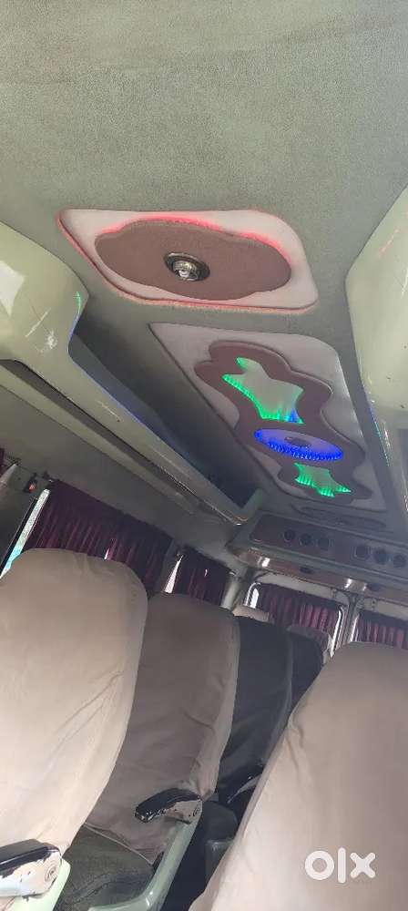Force Motors Trax Cruiser 2011