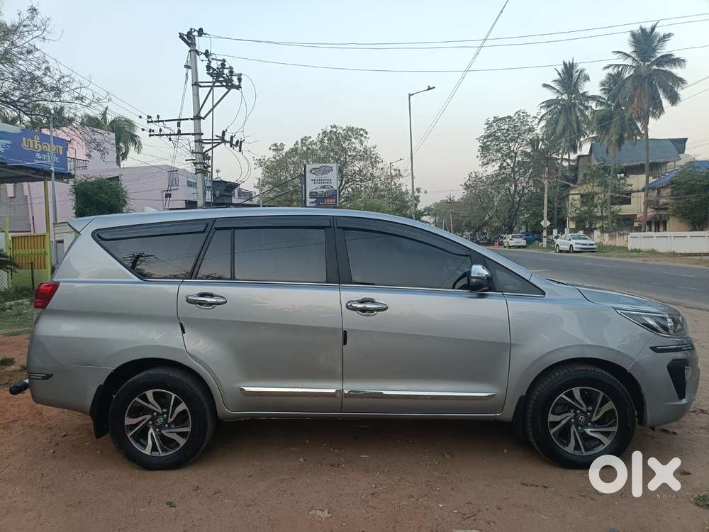 Toyota Innova Crysta 2.4 G Mt, 2022, Diesel