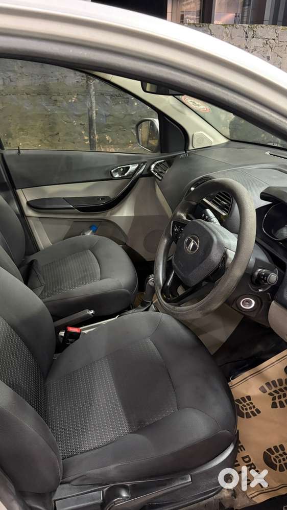 Tata Tiago Petrol 2018