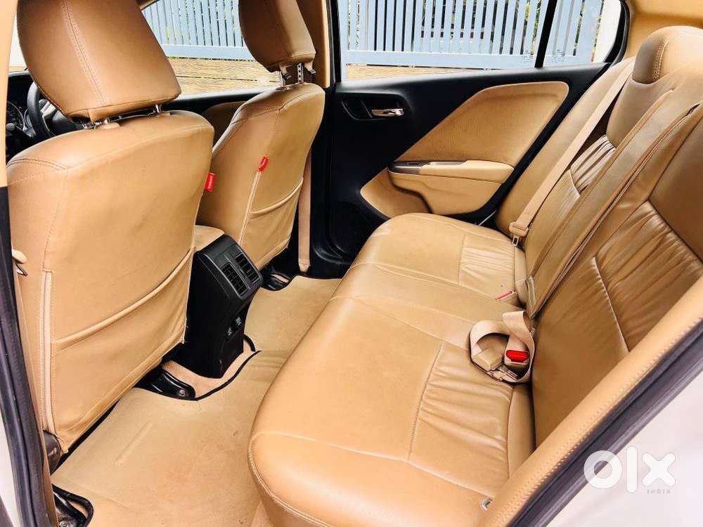 Honda City 1.5 V 4th Gen I-vtec Mt, 2016, Petrol