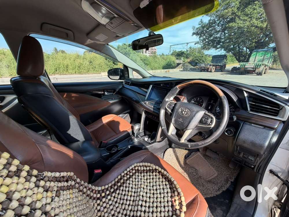 Toyota Innova Crysta 2.8z Automatic, 2016, Diesel