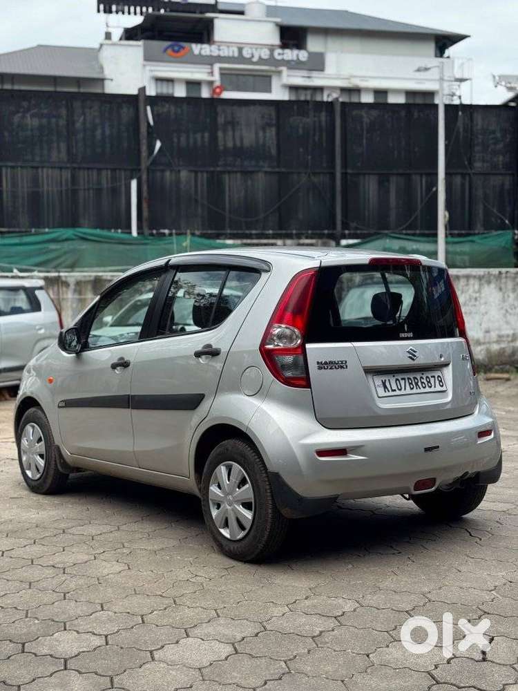 Maruti Suzuki Ritz Vxi, 2011, Petrol