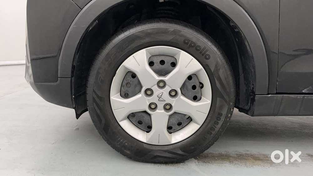 Mahindra Xuv300 W6, 2023, Petrol