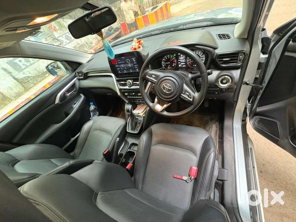 Toyota Urban Cruiser Hyryder 2023 Petrol Well Maintained