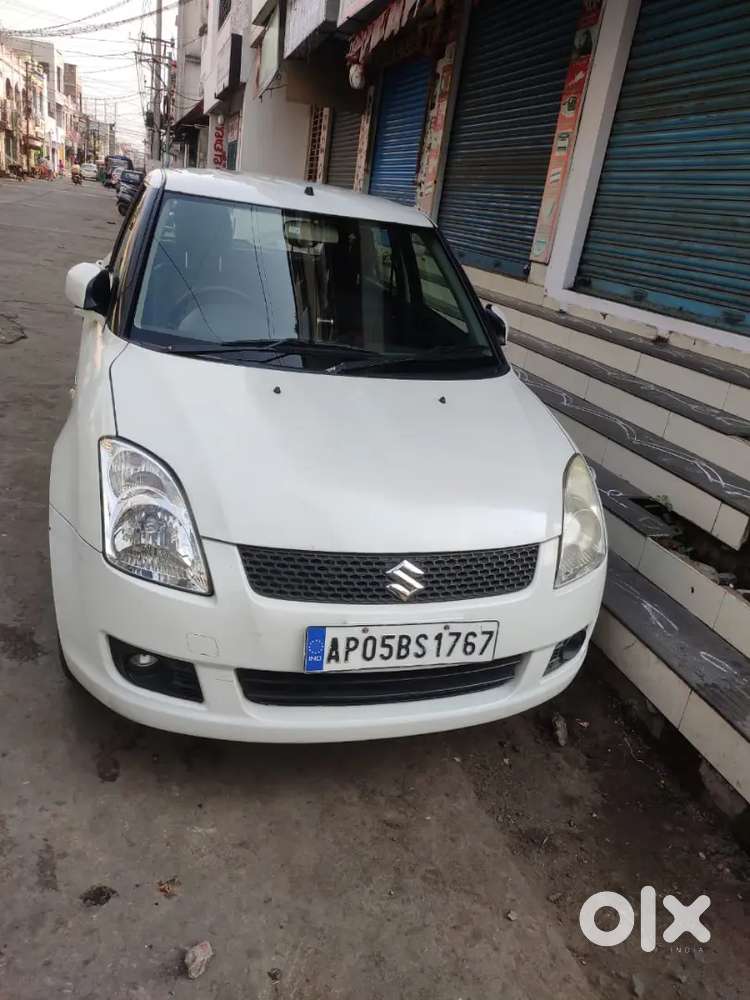 Maruti Suzuki Swift 2010 Diesel Manual.low Driven Single Hand Vehicle