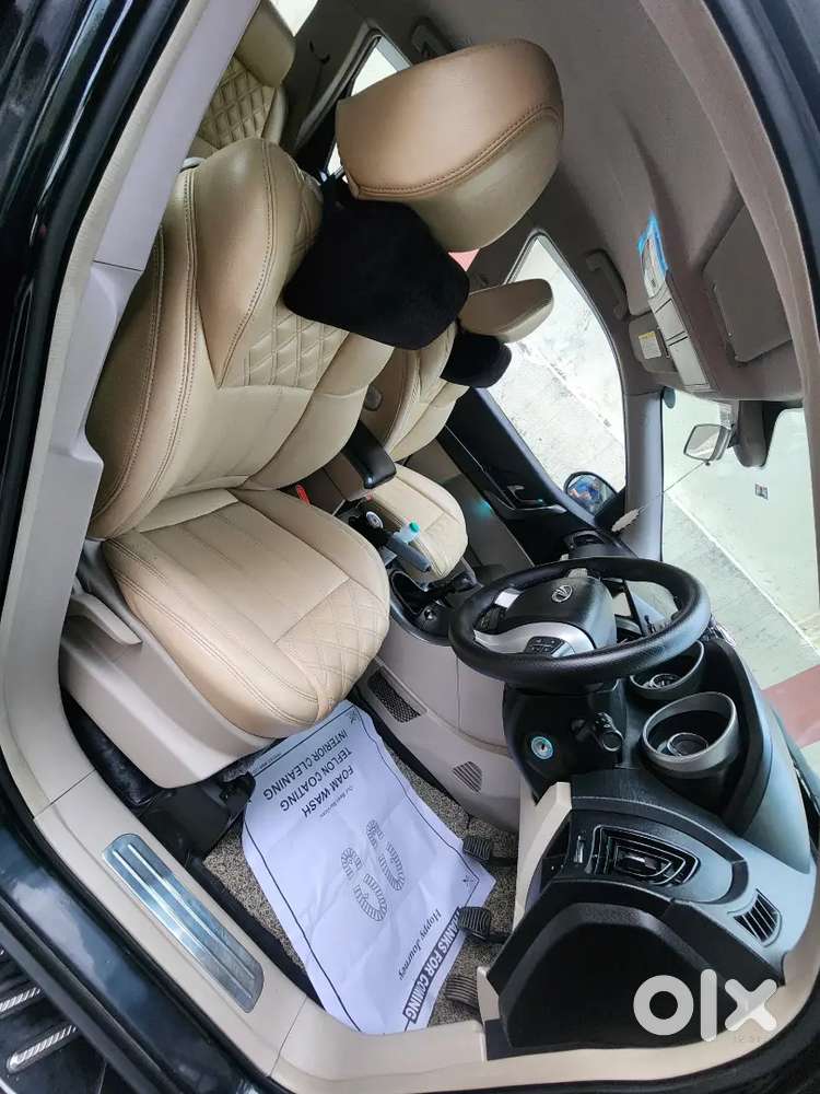 Mahindra Xuv500 Doctor Owned  Excellent Condition Genuine Reading