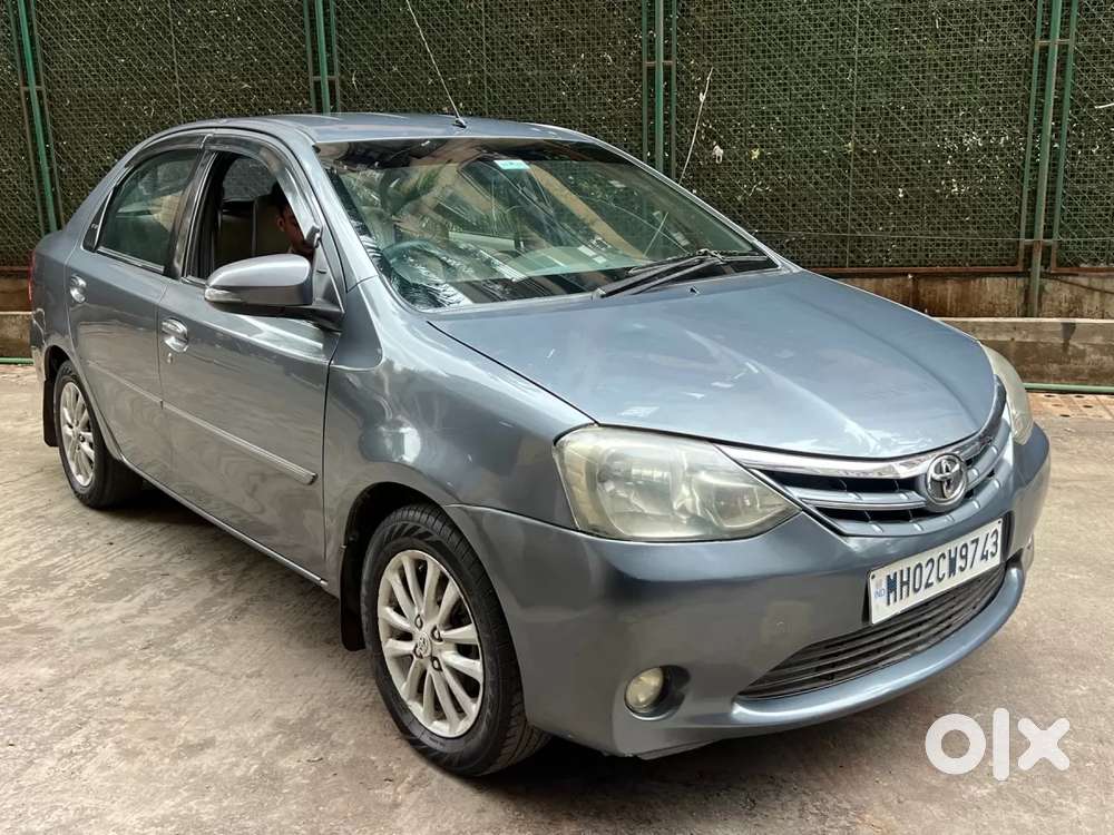 Toyota Etios 1.5 V, 2013, Petrol