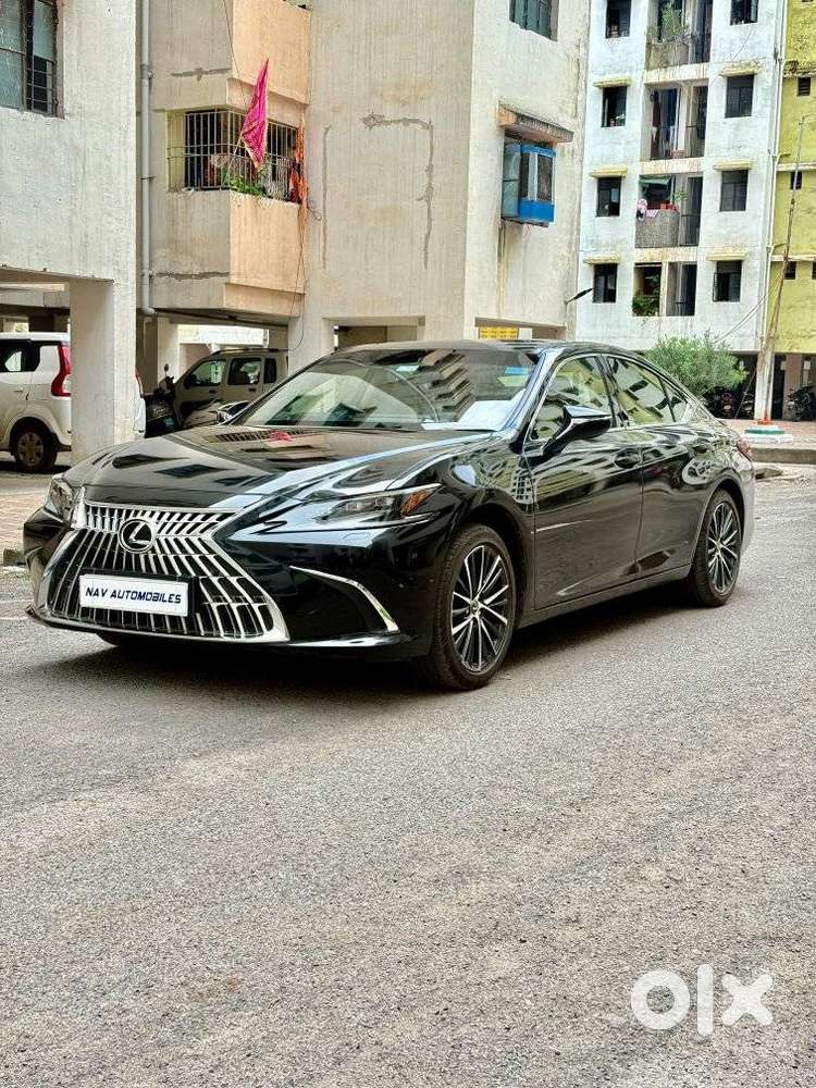 Lexus Es 300h Luxury, 2025, Cng & Hybrids
