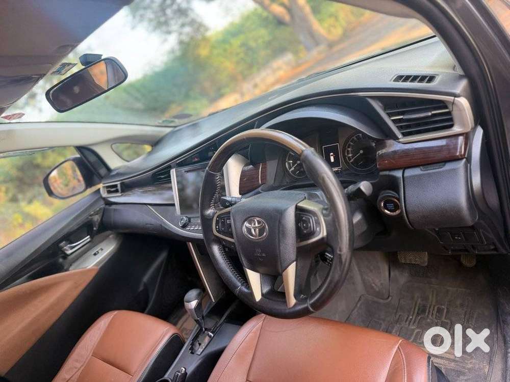 Toyota Innova Crysta 2.8 Z, 2016, Diesel