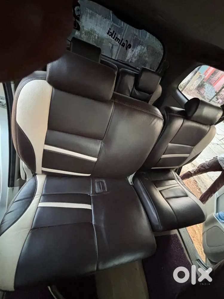 Toyota Innova 2013