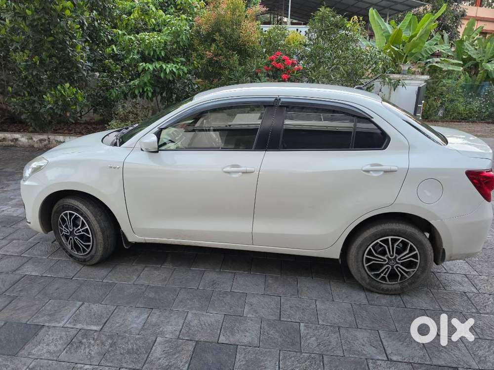 2017 Maruti Dzire Vxi Petrol | Single Owner