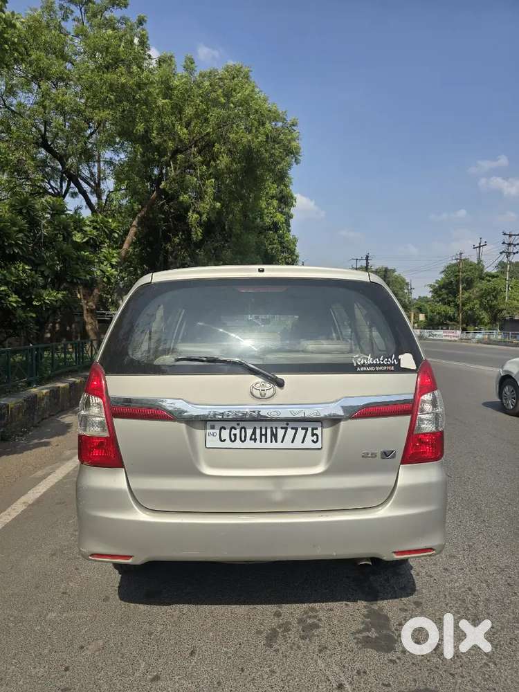 Toyota Innova 2014 Diesel Well Maintained