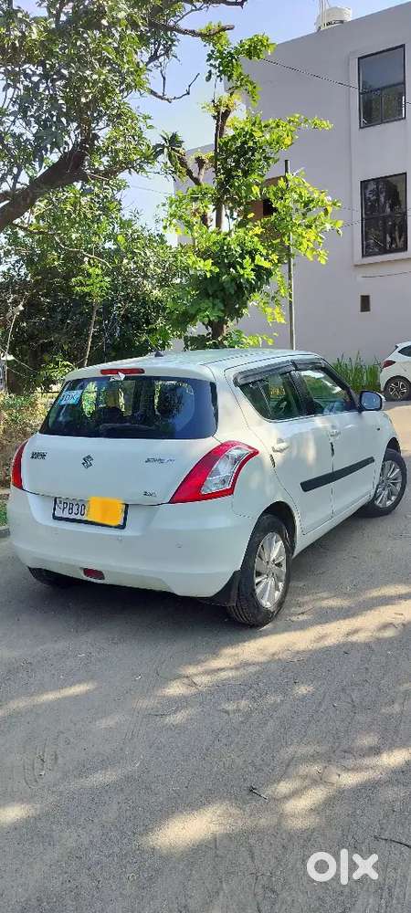 Maruti Suzuki Swift Vvt 2015