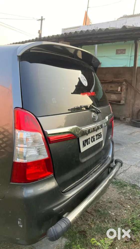 Toyota Innova 2015 Diesel Well Maintained