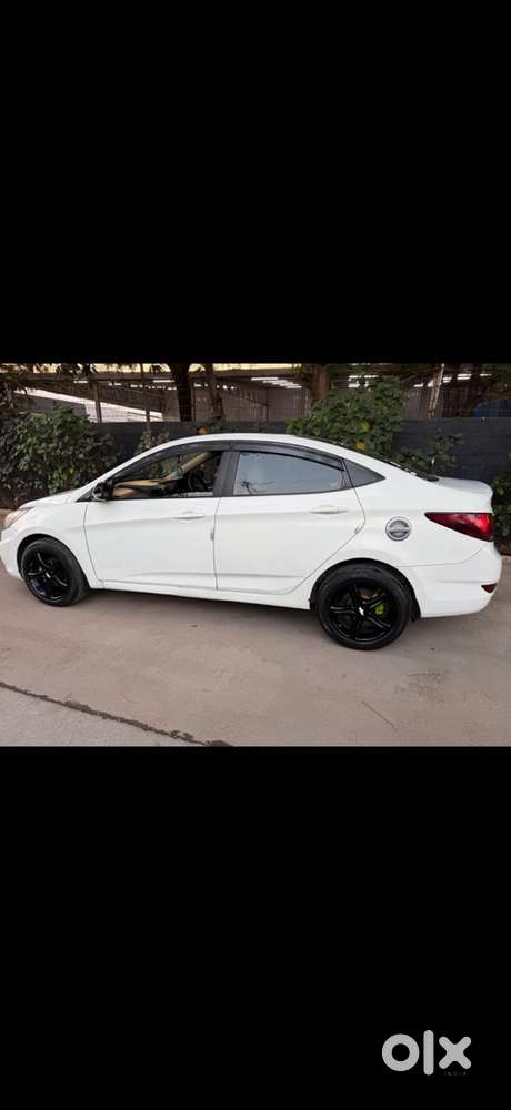 2011 Hyundai Fluidic Verna