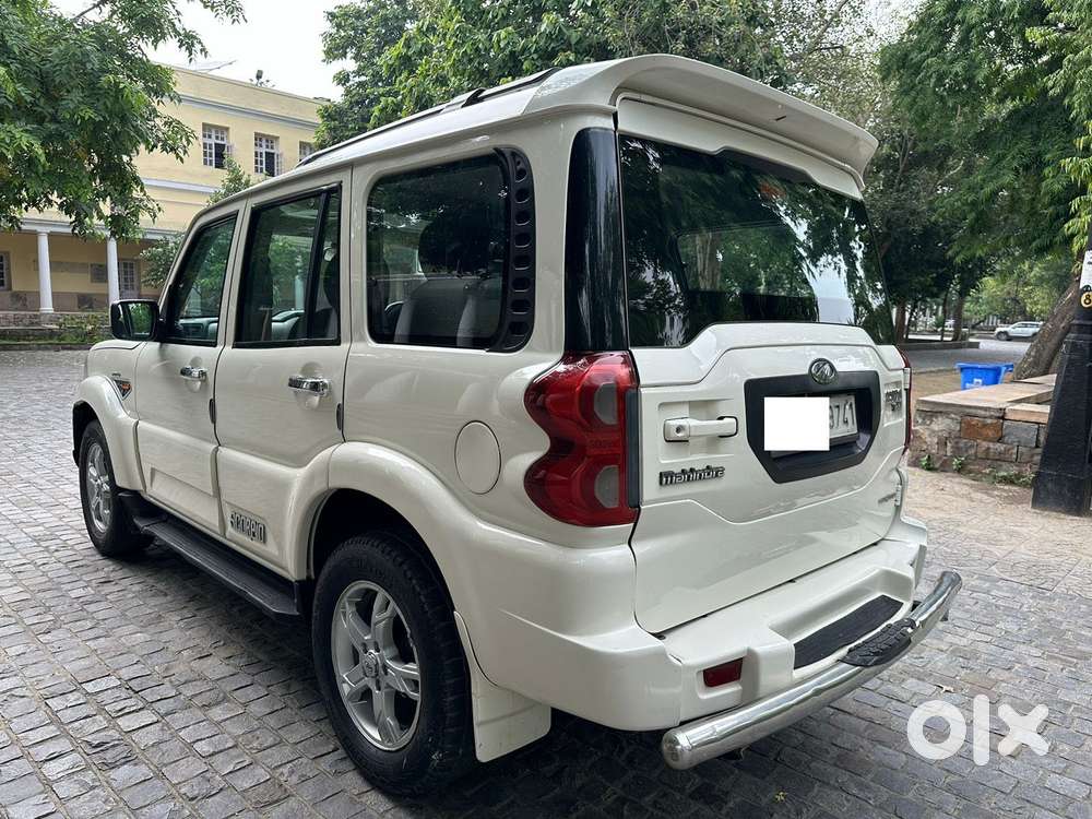 Mahindra Scorpio Intelli Hybrid S6 Plus, 2018, Diesel