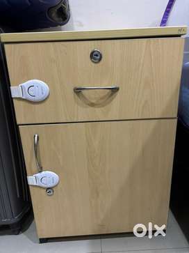 Bedside Tables Buy Sell Used Furniture in India OLX
