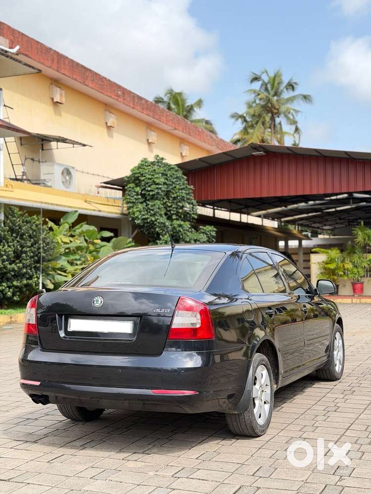 Skoda Laura Elegance 2010 Diesel Automatic