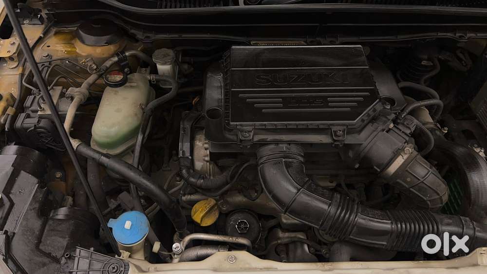 Maruti Suzuki Vitara Brezza Zdi+ Dual Tone Mt, 2016, Diesel