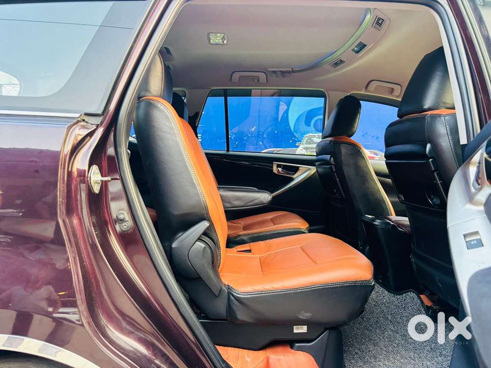 Toyota Innova Crysta 2.4 V 8 Str, 2018, Diesel