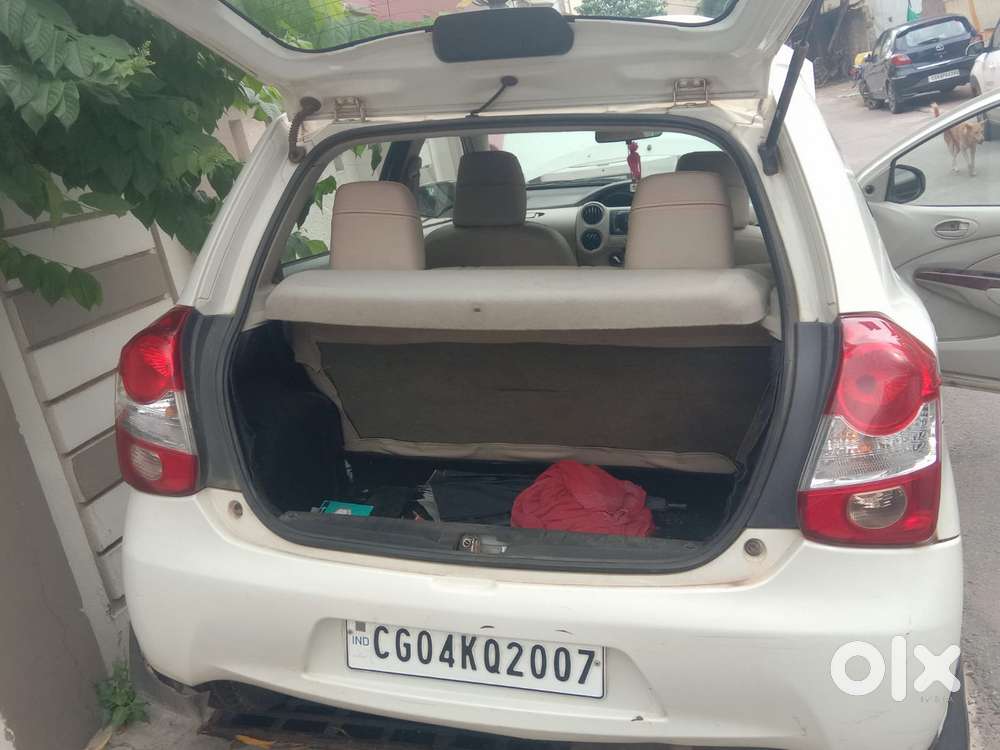 Toyota Etios V, 2013, Petrol