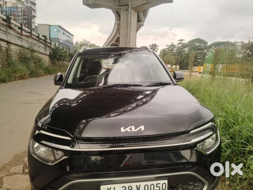 Kia Carens Prestige Plus 2024