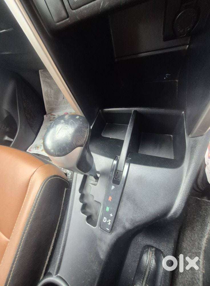 Toyota Innova Crysta 2.8 Zx At, 2016, Petrol