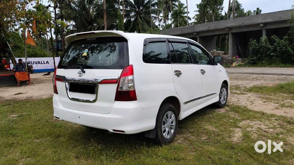 Toyota Innova G4 (8 Seat) Original Kerala