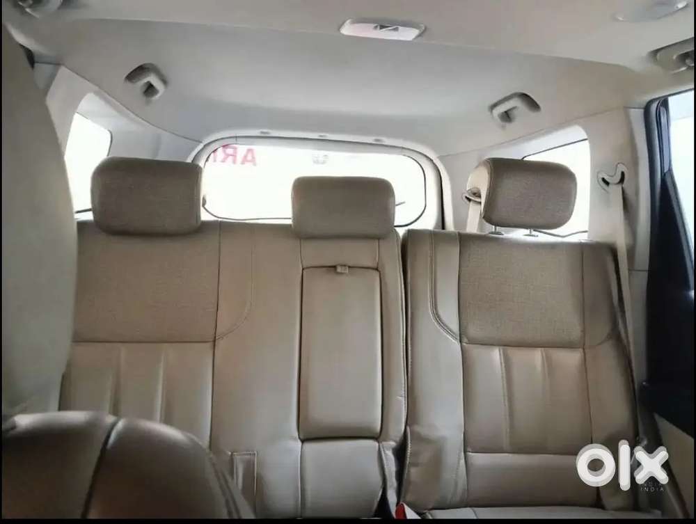 Mahindra Xuv 500 W10 Model/ 24000 Km Driven
