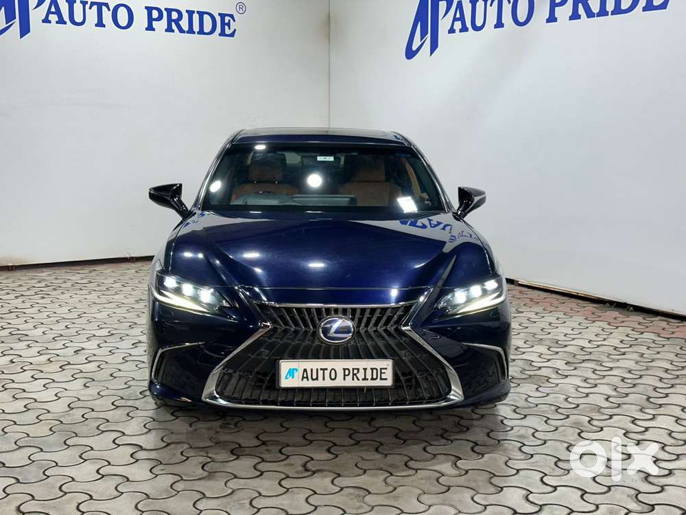 Lexus Es 300h Luxury, 2022, Petrol