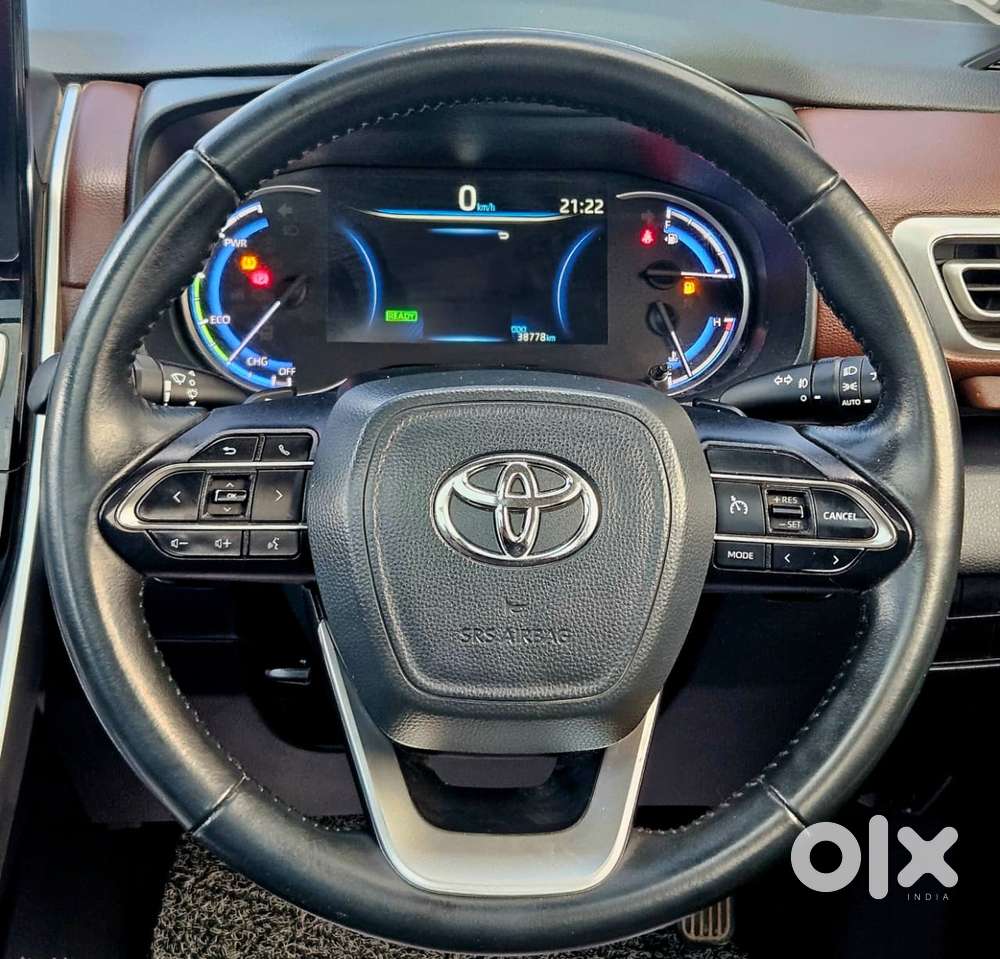 Toyota Innova Hycross 2.0 Zx (o) Hybrid 7 Str, 2023, Petrol