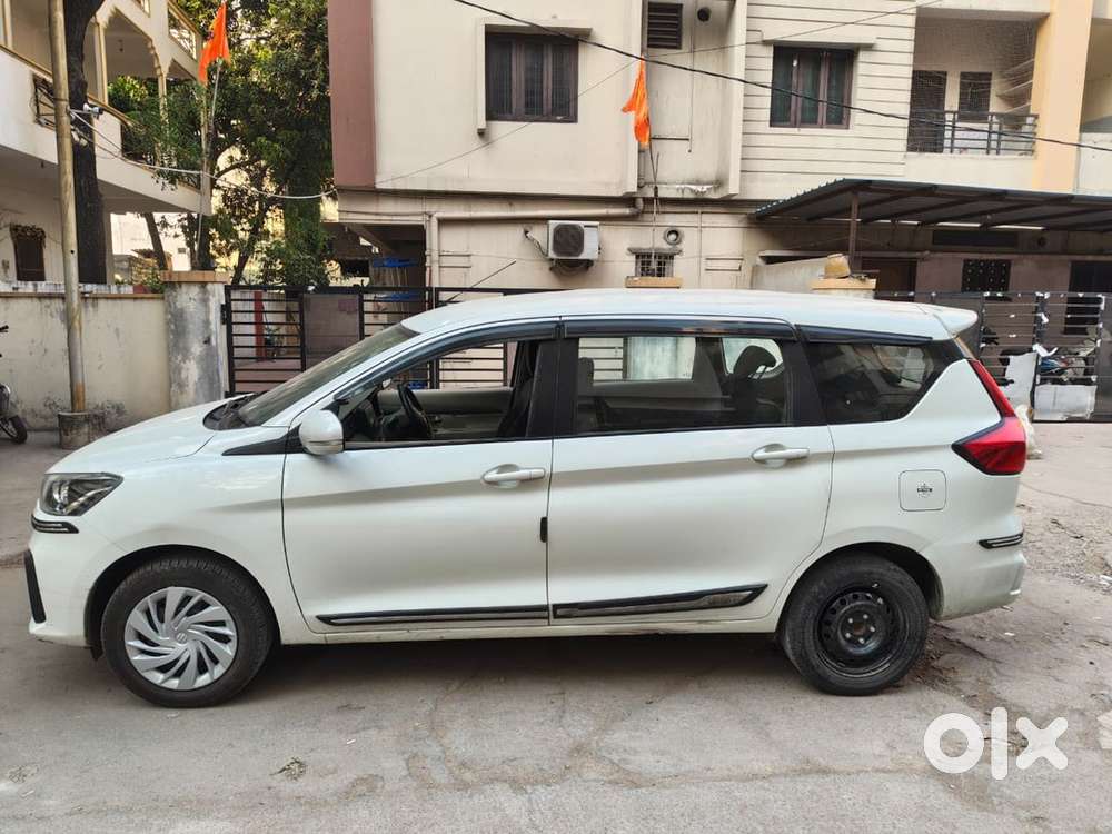 Maruti Suzuki Ertiga 2024 Petrol Well Maintained