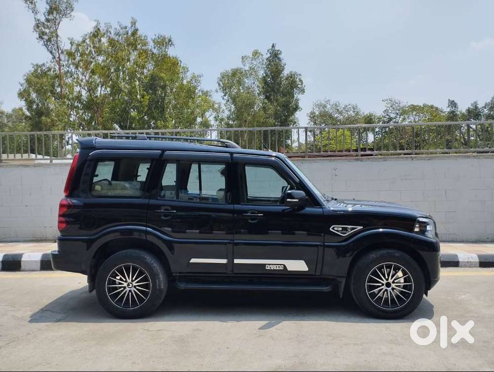 Mahindra Scorpio Classic 2023