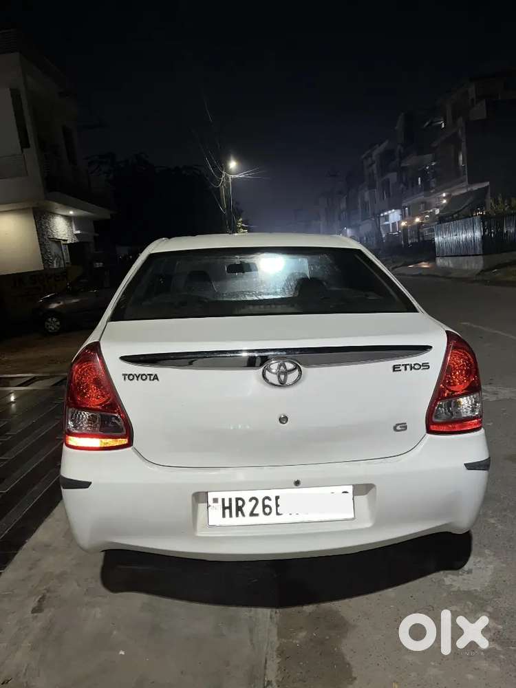 Toyota Etios 2011 Petrol Well Maintained