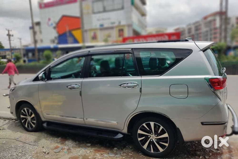 Toyota Innova Crysta Zx 2023