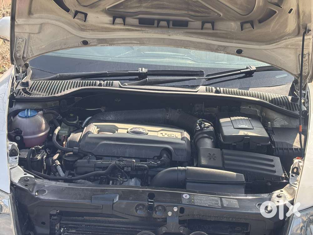 Skoda Laura 1.8 Tsi Ambition, 2011, Petrol