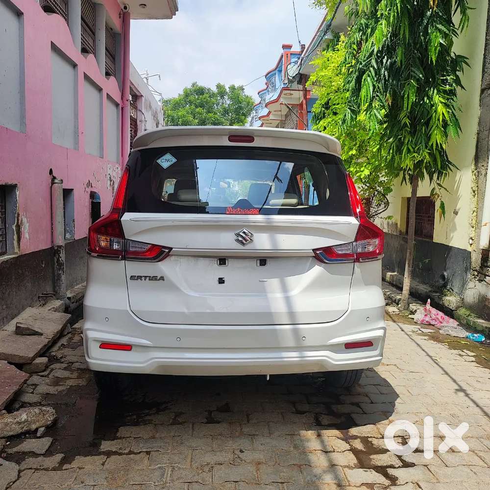 Maruti Suzuki Ertiga 2024 Cng & Hybrids 80000 Km Driven