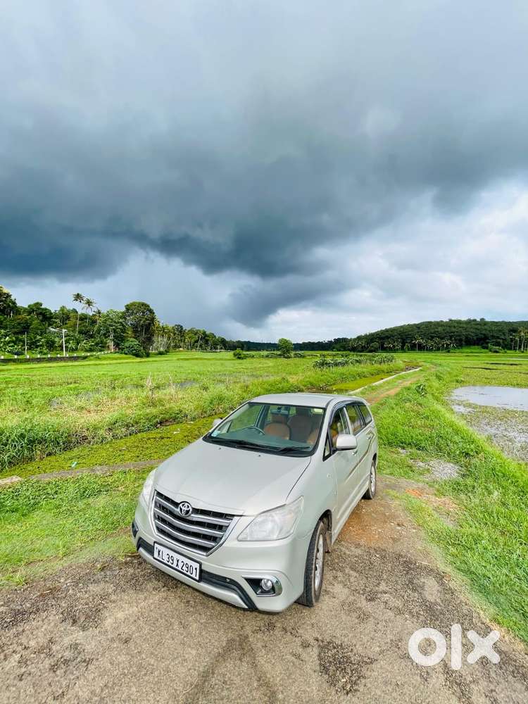 Toyota Innova 2.5 G (diesel) 7 Seater Bs Iv, 2013, Diesel