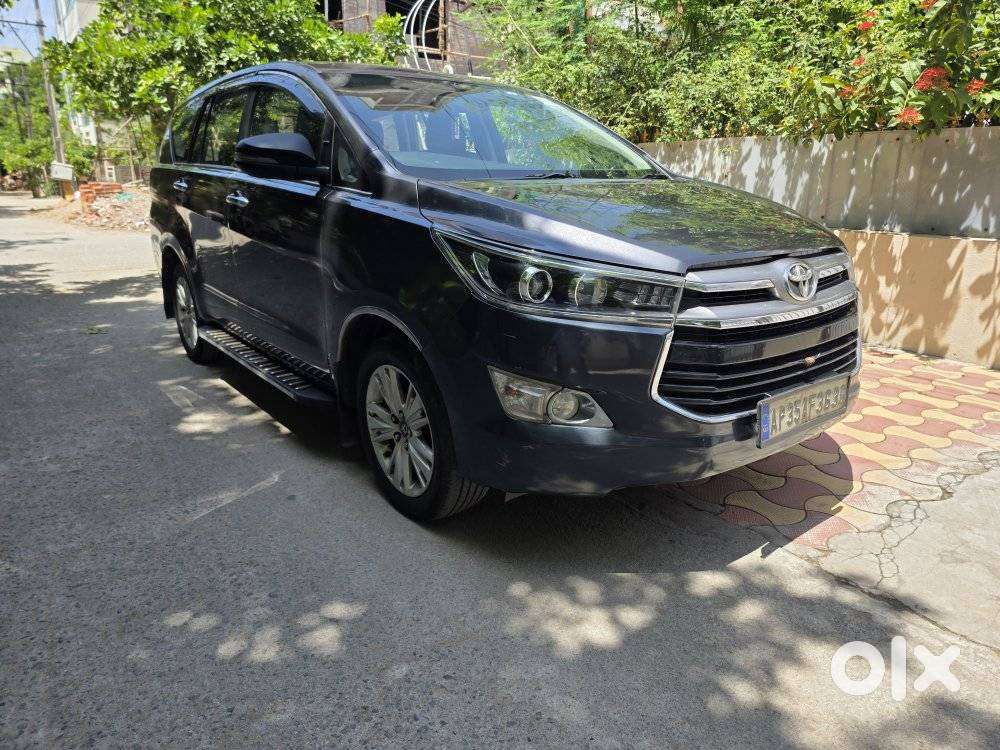 Toyota Innova Crysta 2.5z, 2016, Diesel