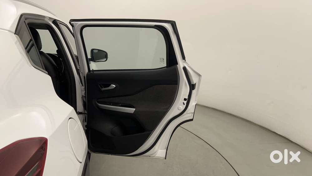 Nissan Magnite 1.0 Xv Premium Turbo, 2022, Petrol