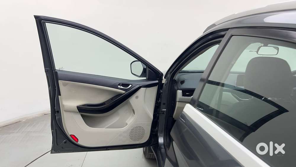 Tata Nexon 1.2 Revotron Xza Plus, 2023, Petrol